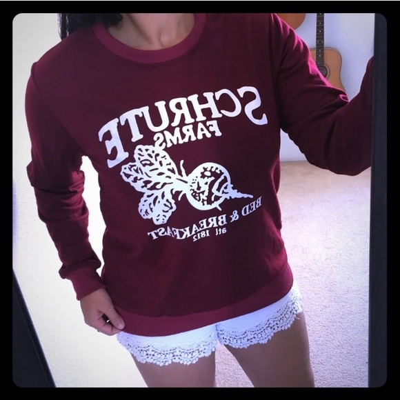 • Schrute Farms Crew Neck • - Picture 6 of 8